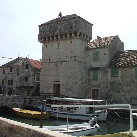 Apartment D & N Kastela Bagian luar foto