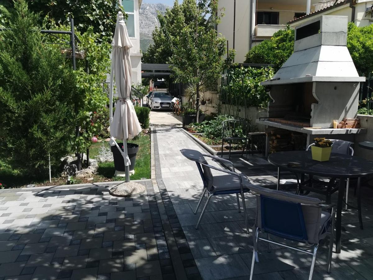 Apartment D & N Kastela Bagian luar foto