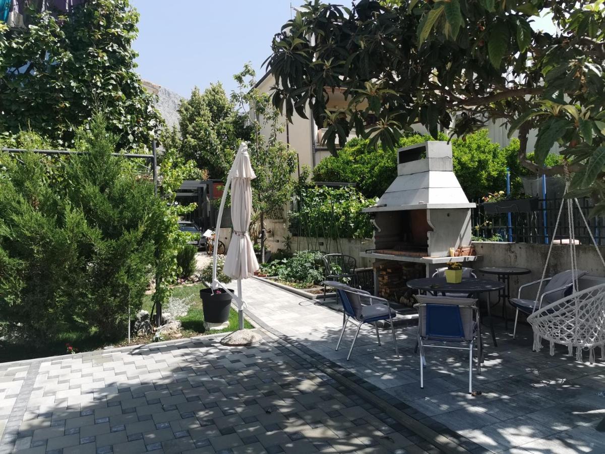 Apartment D & N Kastela Bagian luar foto