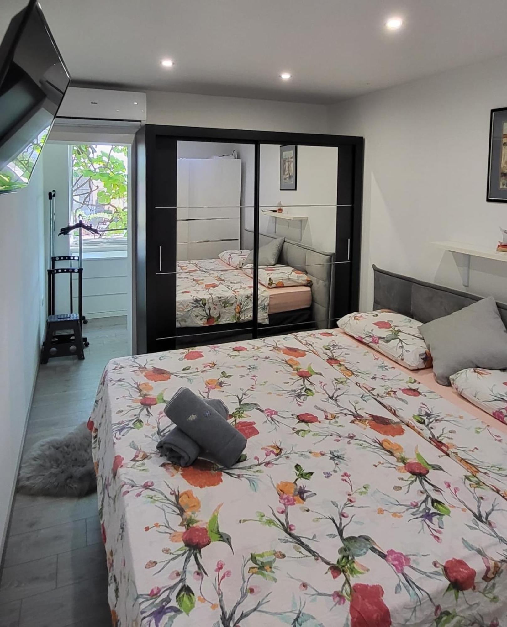 Apartment D & N Kastela Bagian luar foto