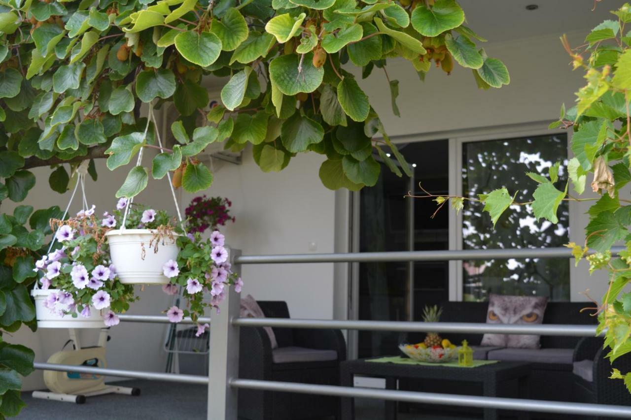 Apartment D & N Kastela Bagian luar foto