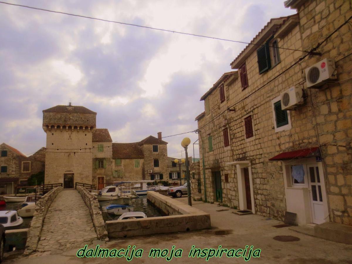 Apartment D & N Kastela Bagian luar foto