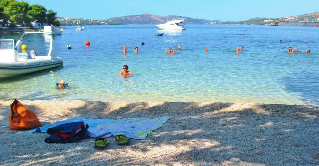 Apartment D & N Kastela Bagian luar foto